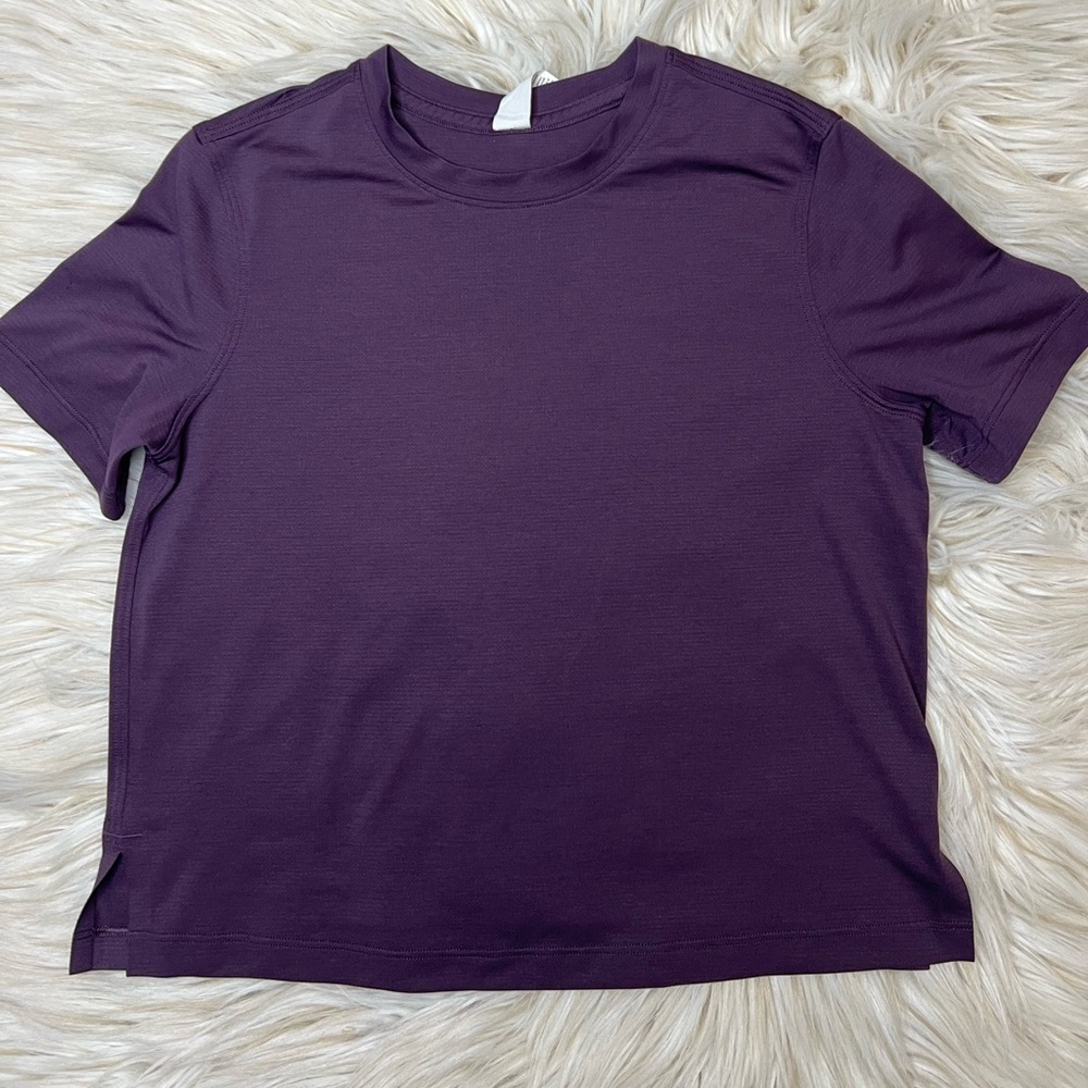 Lululemon Ultralight Waist Length Top